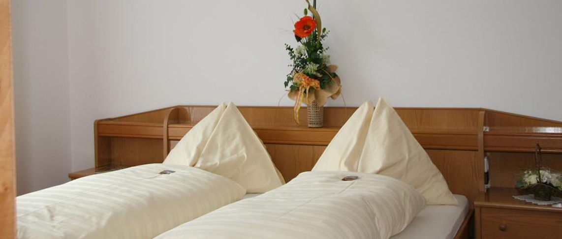 AZ0002